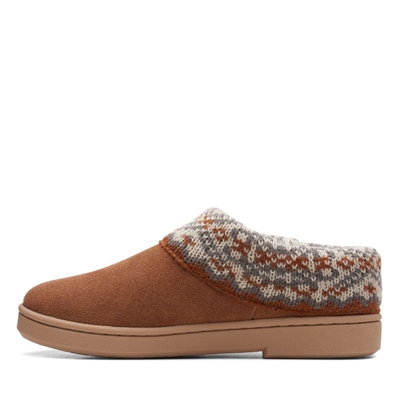 NWT Clarks tan fur-lined slippers, size 7M - Picture 5 of 9